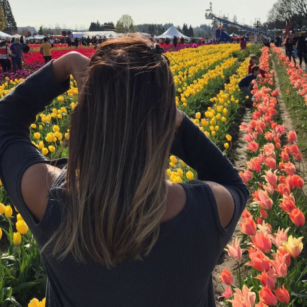 Meet your Posher, Camila